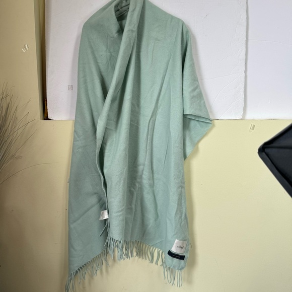 Aritzia Wilfred Free 100% Wool Classic Scarf Blanket Fringes Wrap Shawl Cozy Big - Picture 5 of 13